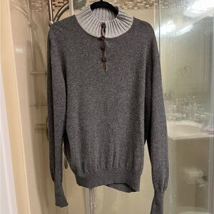 Paul Stuart 100% Cashmere Gray Sweater Made in Italy with Button Suede Detail